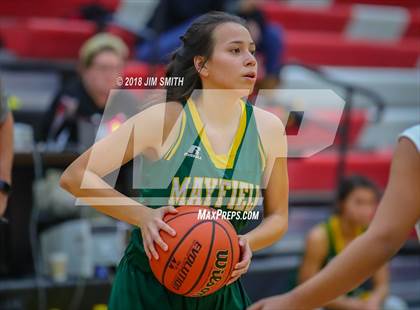 Thumbnail 3 in Mayfield vs. La Cueva (Albuquerque Academy Joe Armijo Basketball Classic) photogallery.