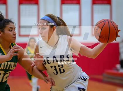Thumbnail 2 in Mayfield vs. La Cueva (Albuquerque Academy Joe Armijo Basketball Classic) photogallery.