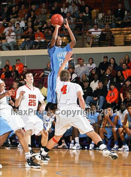 Thumbnail 3 in Burkburnett vs. Wilmer-Hutchins (Fantasy of Lights) photogallery.