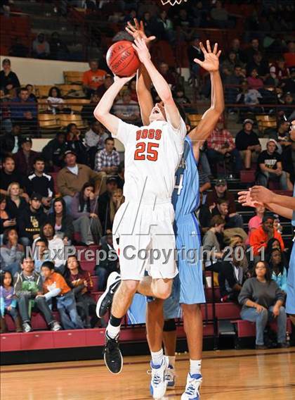 Thumbnail 3 in Burkburnett vs. Wilmer-Hutchins (Fantasy of Lights) photogallery.