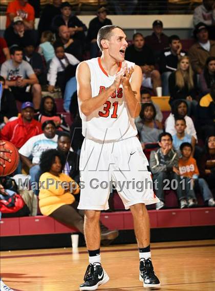 Thumbnail 1 in Burkburnett vs. Wilmer-Hutchins (Fantasy of Lights) photogallery.
