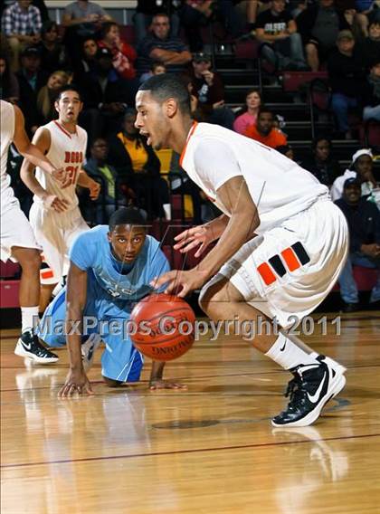 Thumbnail 2 in Burkburnett vs. Wilmer-Hutchins (Fantasy of Lights) photogallery.