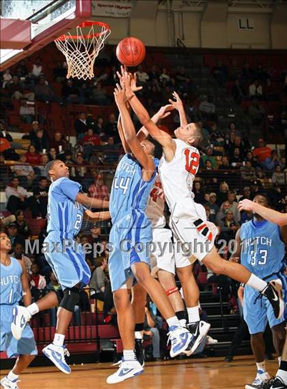 Thumbnail 3 in Burkburnett vs. Wilmer-Hutchins (Fantasy of Lights) photogallery.