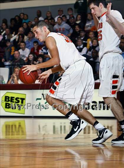 Thumbnail 1 in Burkburnett vs. Wilmer-Hutchins (Fantasy of Lights) photogallery.