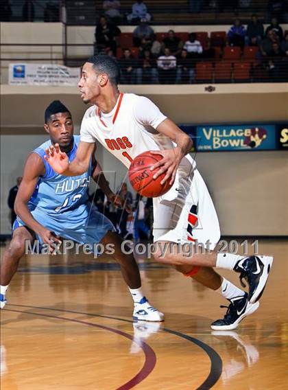 Thumbnail 1 in Burkburnett vs. Wilmer-Hutchins (Fantasy of Lights) photogallery.