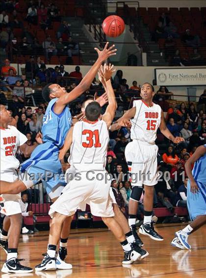 Thumbnail 3 in Burkburnett vs. Wilmer-Hutchins (Fantasy of Lights) photogallery.
