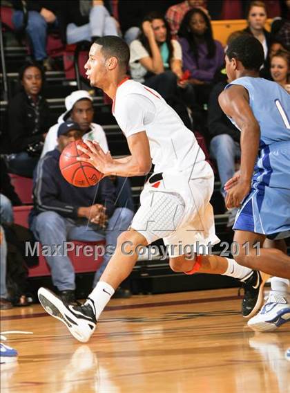 Thumbnail 2 in Burkburnett vs. Wilmer-Hutchins (Fantasy of Lights) photogallery.