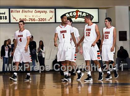 Thumbnail 2 in Burkburnett vs. Wilmer-Hutchins (Fantasy of Lights) photogallery.