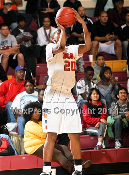 Thumbnail 2 in Burkburnett vs. Wilmer-Hutchins (Fantasy of Lights) photogallery.