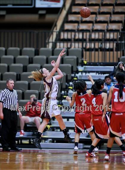 Thumbnail 1 in Sierra vs. Strathmore (CIF CS D4 Final) photogallery.