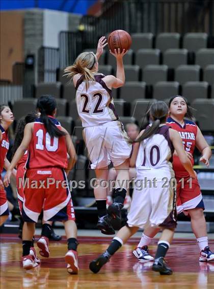 Thumbnail 1 in Sierra vs. Strathmore (CIF CS D4 Final) photogallery.