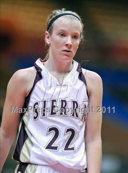 Thumbnail 2 in Sierra vs. Strathmore (CIF CS D4 Final) photogallery.