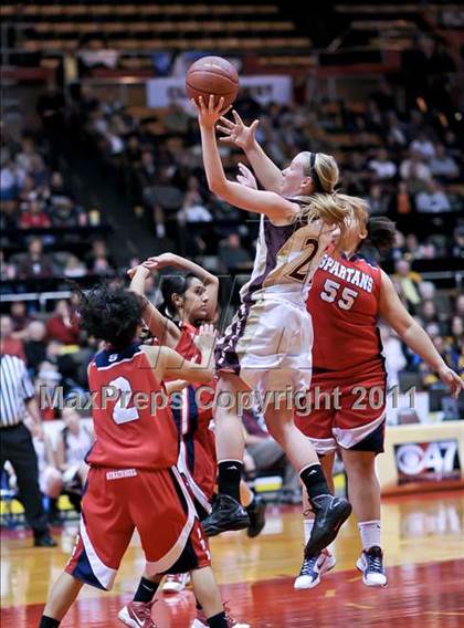 Thumbnail 1 in Sierra vs. Strathmore (CIF CS D4 Final) photogallery.