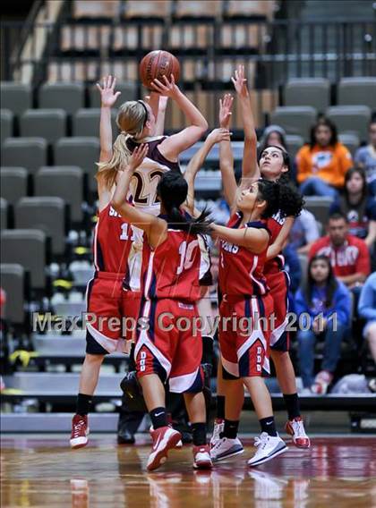 Thumbnail 1 in Sierra vs. Strathmore (CIF CS D4 Final) photogallery.