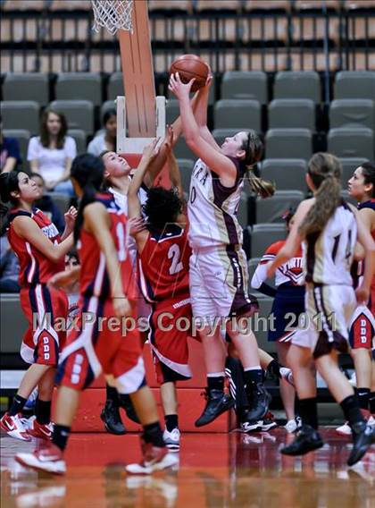 Thumbnail 2 in Sierra vs. Strathmore (CIF CS D4 Final) photogallery.