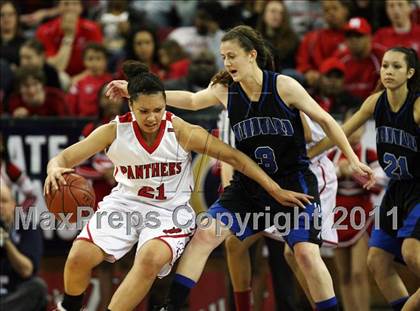 Thumbnail 2 in St. Mary's vs. Windward (CIF State D4 Final) photogallery.