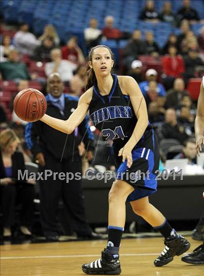 Thumbnail 1 in St. Mary's vs. Windward (CIF State D4 Final) photogallery.
