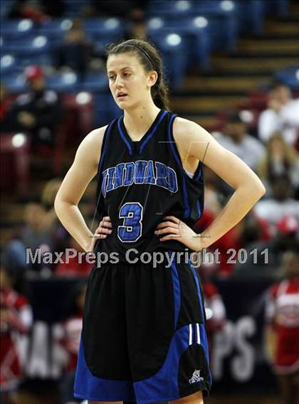 Thumbnail 1 in St. Mary's vs. Windward (CIF State D4 Final) photogallery.