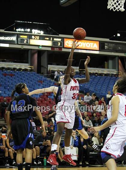 Thumbnail 3 in St. Mary's vs. Windward (CIF State D4 Final) photogallery.