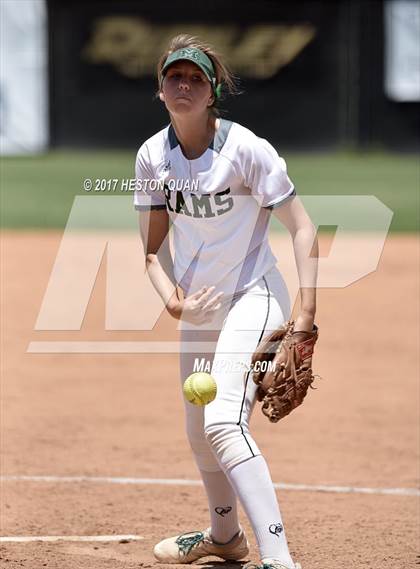 Thumbnail 1 in Murrieta Mesa vs. Hart (CIF SS D3 Final) photogallery.