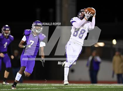 Thumbnail 3 in Bonham vs. Eustace (Bi-District) photogallery.