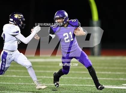 Thumbnail 2 in Bonham vs. Eustace (Bi-District) photogallery.