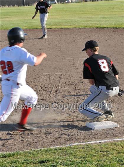 Thumbnail 3 in Foothill vs. Corning (CIF NS D1 Playoffs) photogallery.