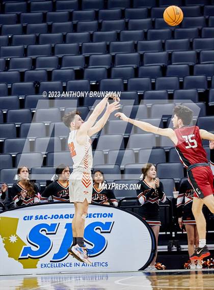 Thumbnail 1 in Marysville vs. Calaveras (CIF SJS D4 Final) photogallery.
