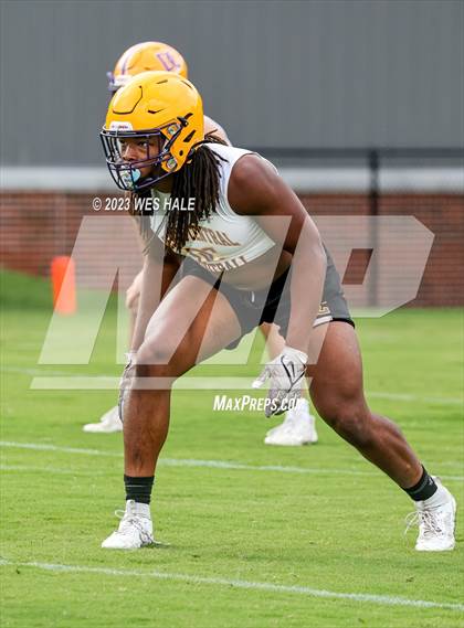 Thumbnail 3 in DeSoto Central vs. Lewisburg (U of Memphis 7v7) photogallery.