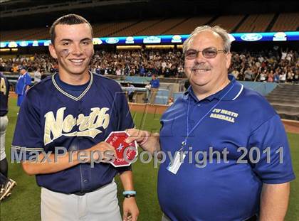 Thumbnail 3 in JW North vs. Esperanza (CIF SS D1 Final) photogallery.