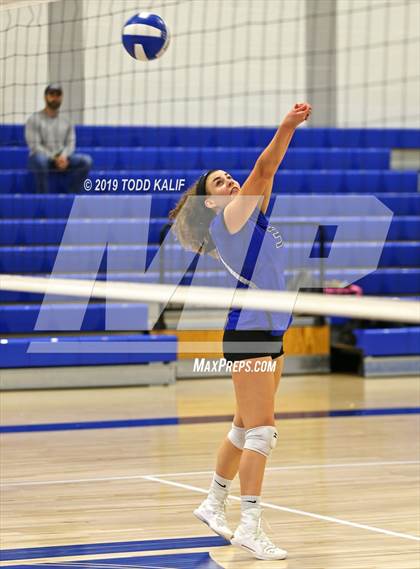 Thumbnail 2 in Coginchaug Regional @ East Hampton photogallery.