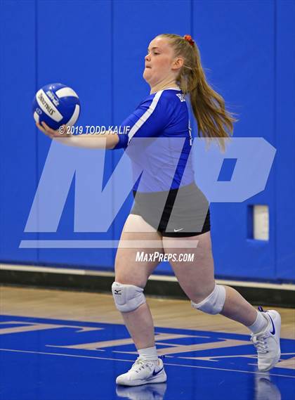 Thumbnail 1 in Coginchaug Regional @ East Hampton photogallery.