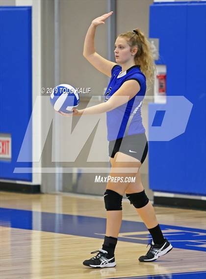Thumbnail 2 in Coginchaug Regional @ East Hampton photogallery.