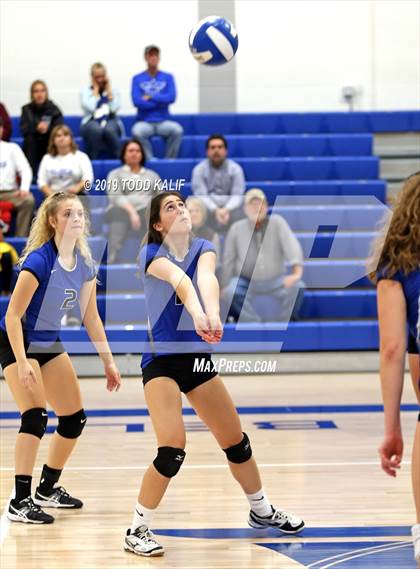 Thumbnail 3 in Coginchaug Regional @ East Hampton photogallery.