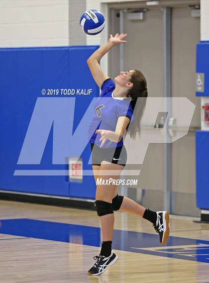 Thumbnail 3 in Coginchaug Regional @ East Hampton photogallery.