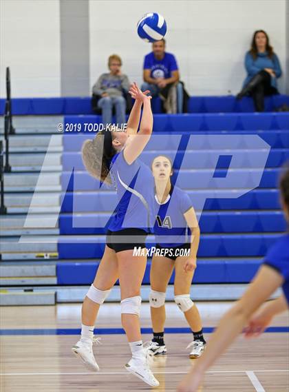 Thumbnail 3 in Coginchaug Regional @ East Hampton photogallery.