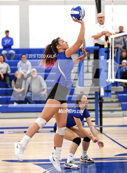 Thumbnail 3 in Coginchaug Regional @ East Hampton photogallery.