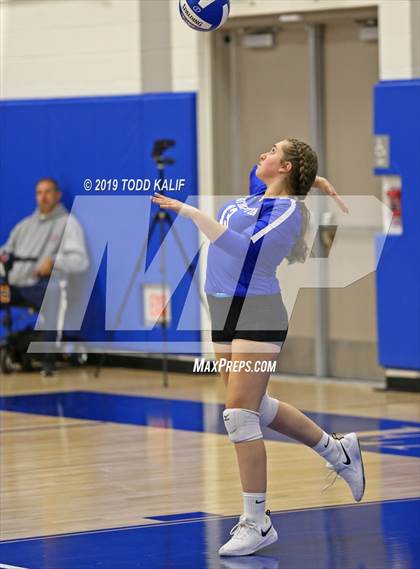 Thumbnail 3 in Coginchaug Regional @ East Hampton photogallery.