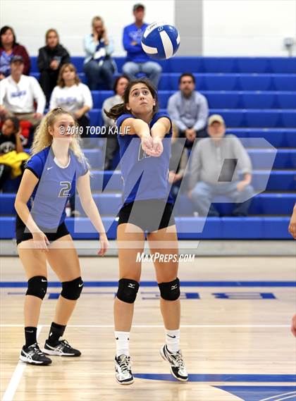 Thumbnail 1 in Coginchaug Regional @ East Hampton photogallery.