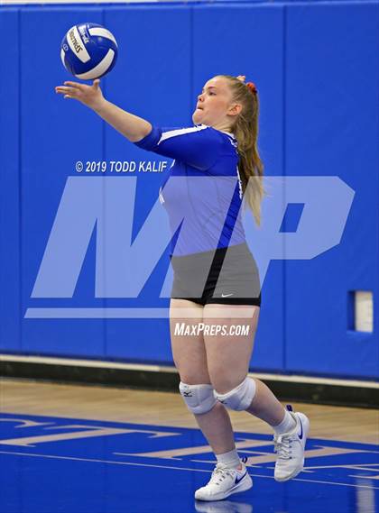Thumbnail 2 in Coginchaug Regional @ East Hampton photogallery.