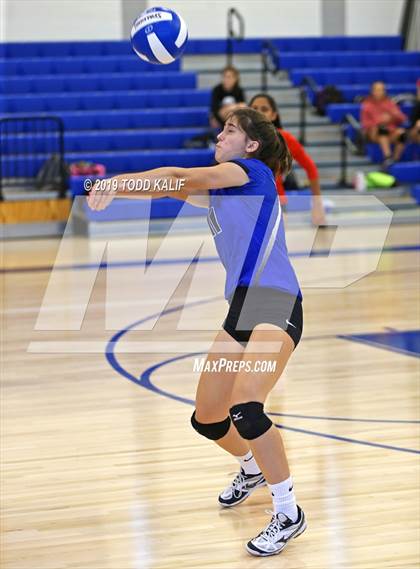 Thumbnail 1 in Coginchaug Regional @ East Hampton photogallery.