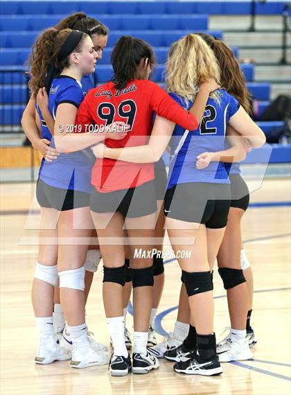 Thumbnail 1 in Coginchaug Regional @ East Hampton photogallery.