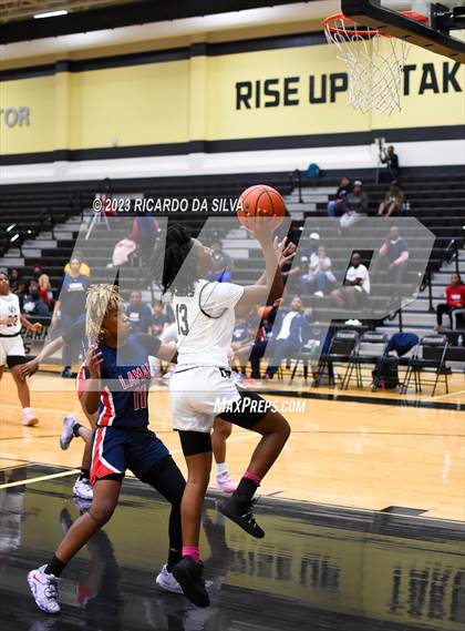 Thumbnail 3 in Cypress Park vs Lamar photogallery.