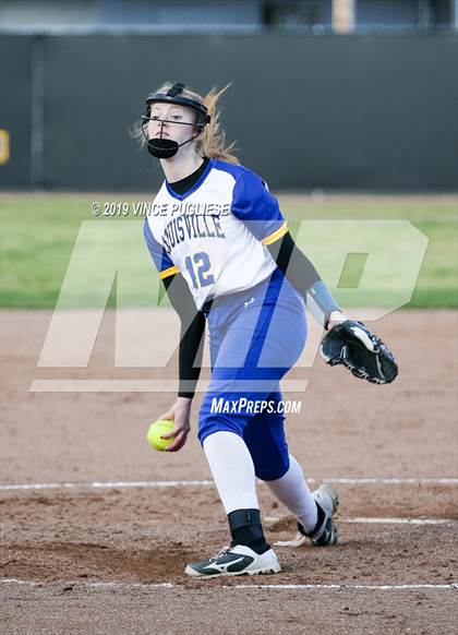 Thumbnail 3 in Calabasas @ Louisville photogallery.
