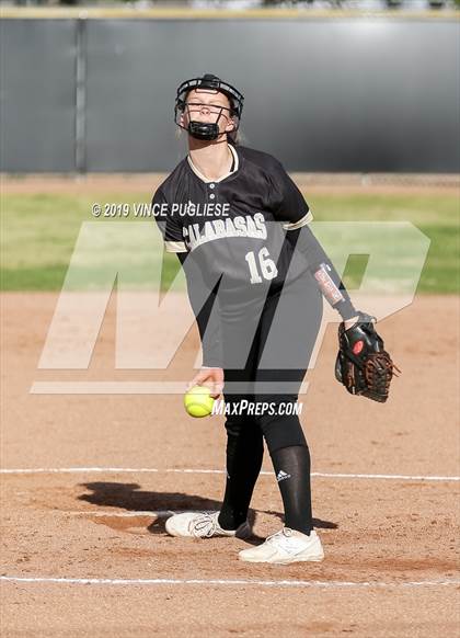 Thumbnail 2 in Calabasas @ Louisville photogallery.