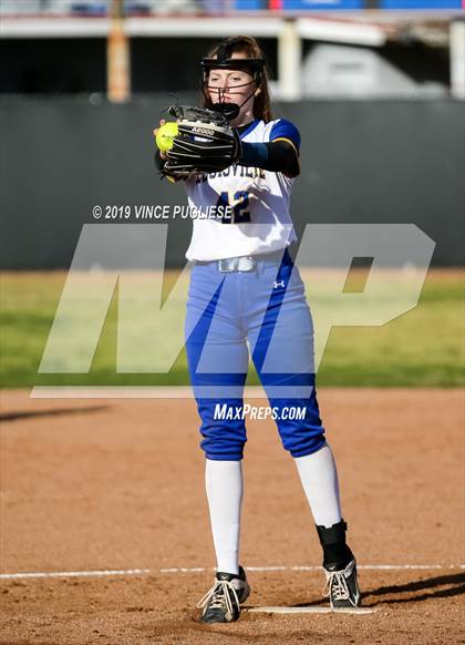 Thumbnail 1 in Calabasas @ Louisville photogallery.