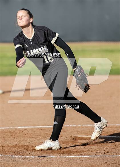 Thumbnail 3 in Calabasas @ Louisville photogallery.