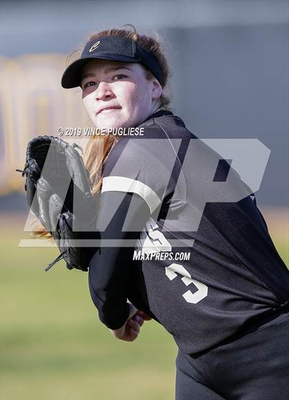 Thumbnail 3 in Calabasas @ Louisville photogallery.