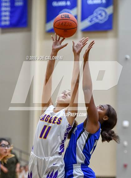 Thumbnail 2 in Lanier [Sidney] vs Brackenridge photogallery.