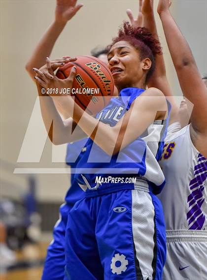 Thumbnail 1 in Lanier [Sidney] vs Brackenridge photogallery.
